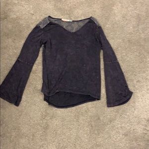 Long sleeve shirt with decorated back
